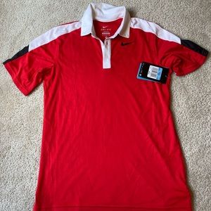 Brand new boys size M Nike shirt